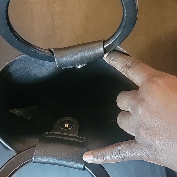 Black Bag w Strap Deep w/wooden handles.  Worn in some spots. Good condition. - Picture 2 of 10